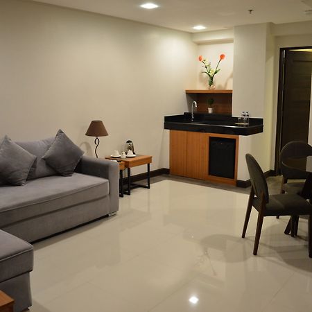 Mango Suites - Santiago City of Santiago Екстер'єр фото